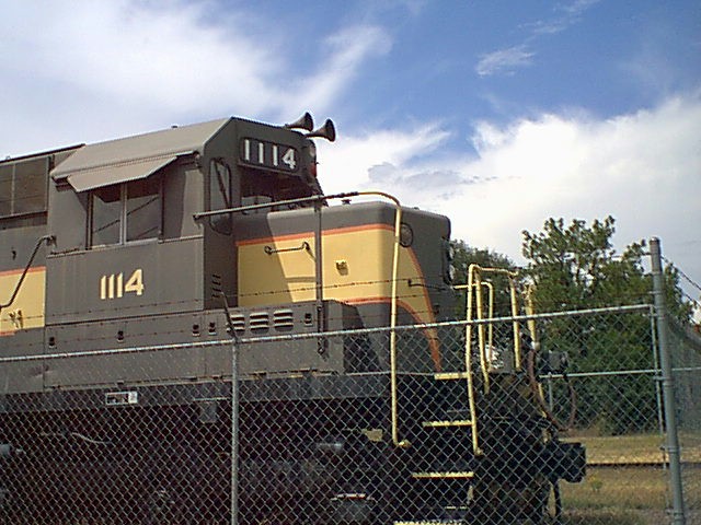 Message Areas - "Train pics taken 8/13/01" – image 1