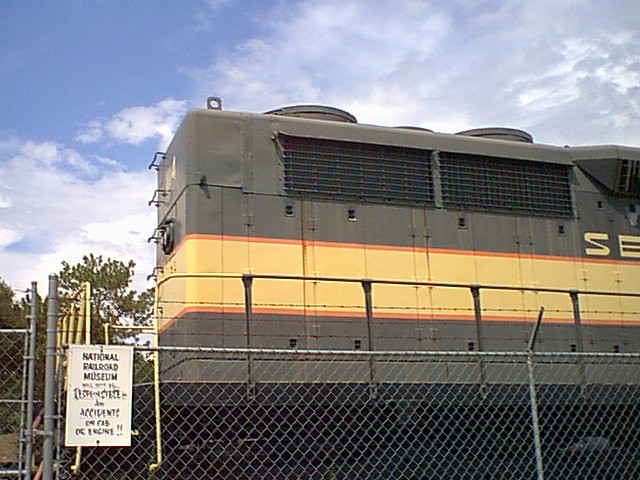 Message Areas - "Train pics taken 8/13/01" – image 3