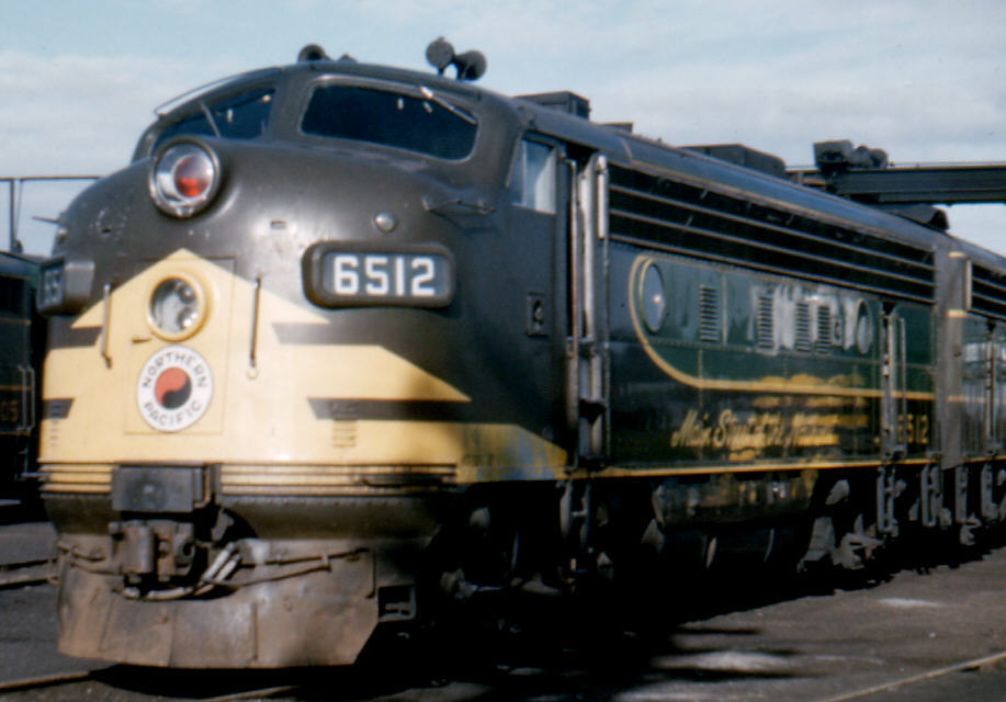Message Areas - "Wanted – Someone to Skin SD-45 in Northern Pacific's scheme:-)" – image 6