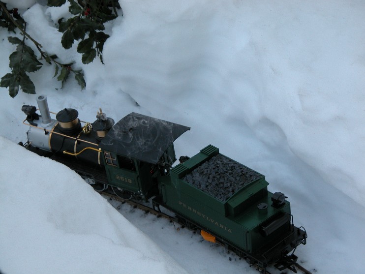My G-scale layout in the snow! (Tons of pics!) – image 5